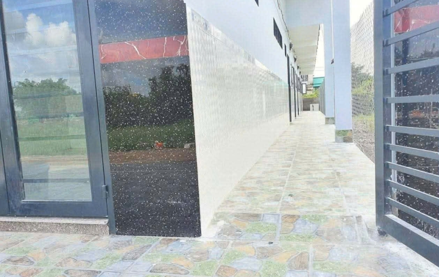 Nhà khu dân cư Tân Đức