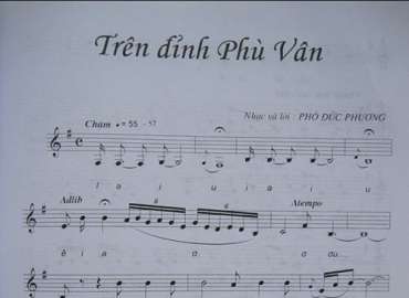 Trên đỉnh phù vân sheet có lời