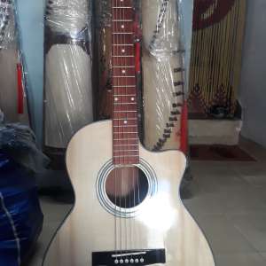 MSP : BTT35 Guitar eo giá rẻ, Gỗ hồng đào thường.