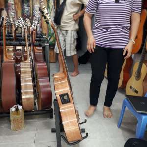 MSP: BTT7 Guitar cườm cẩn. Có EQ MP12