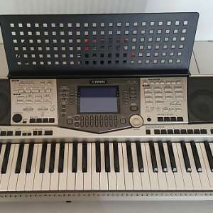 Yamaha psr2000, đàn chỉ để ở nhà tập